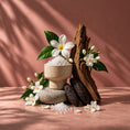 Load image into Gallery viewer, Sea Salt + Jasmine Flower Candle
